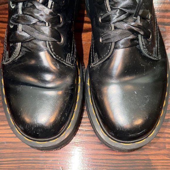 US MENS 7 Dr. Martens Black Leather Platform Lace-Up Boots with Satin Laces - Picture 3 of 14